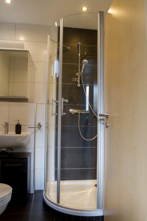 Ferienhaus Borneich Schwalbach Ngoại thất bức ảnh